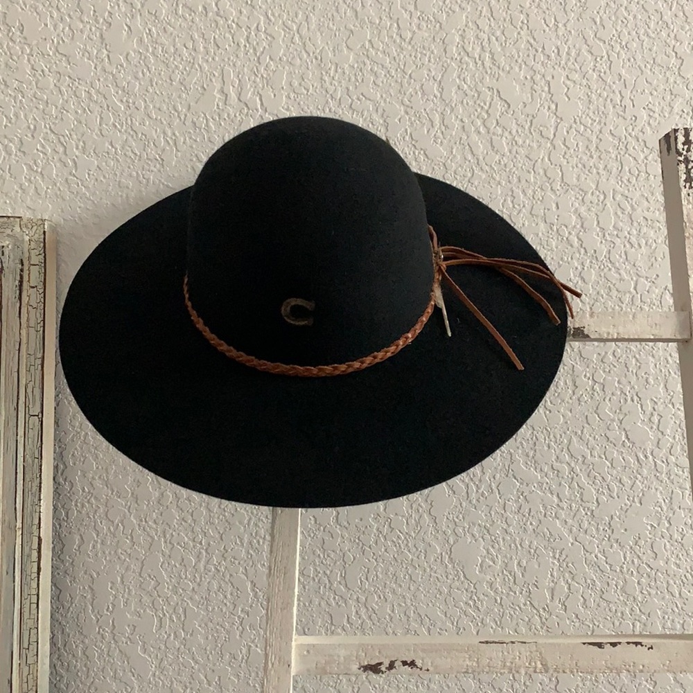 Charlie 1 Horse Black Hat with Feather